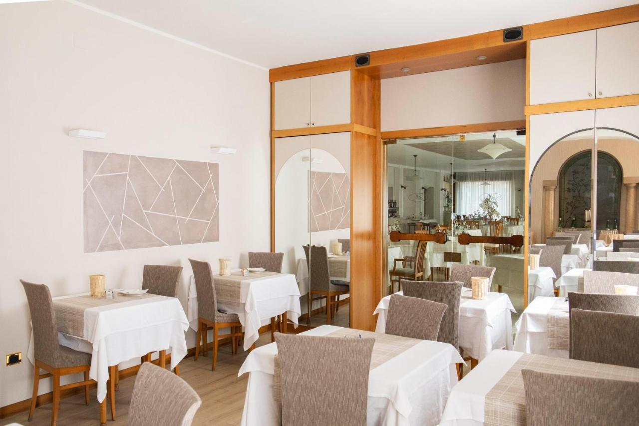 Albergo Milano Boario Terme المظهر الخارجي الصورة