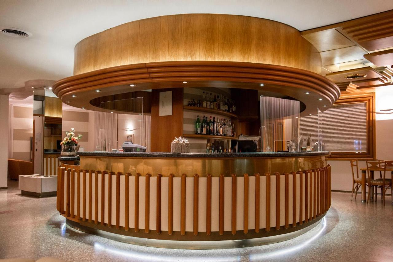Albergo Milano Boario Terme المظهر الخارجي الصورة
